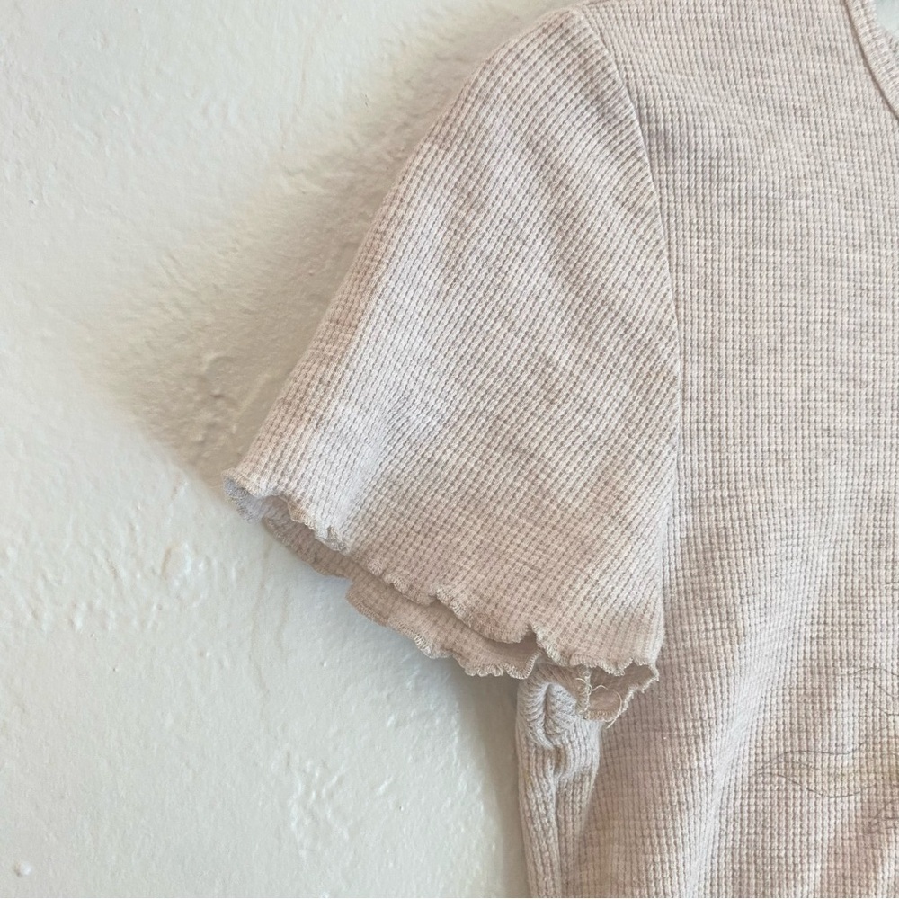 American Eagle Outfitters Cream‎ Crop Fitted T-Shirt - Picture 3 of 6